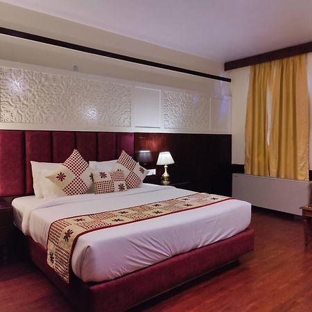 Hotel Woodpark Шимла Екстериор снимка