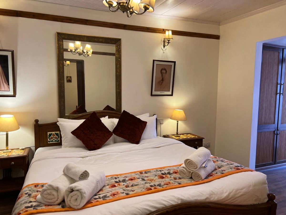 Hotel Woodpark Шимла Екстериор снимка