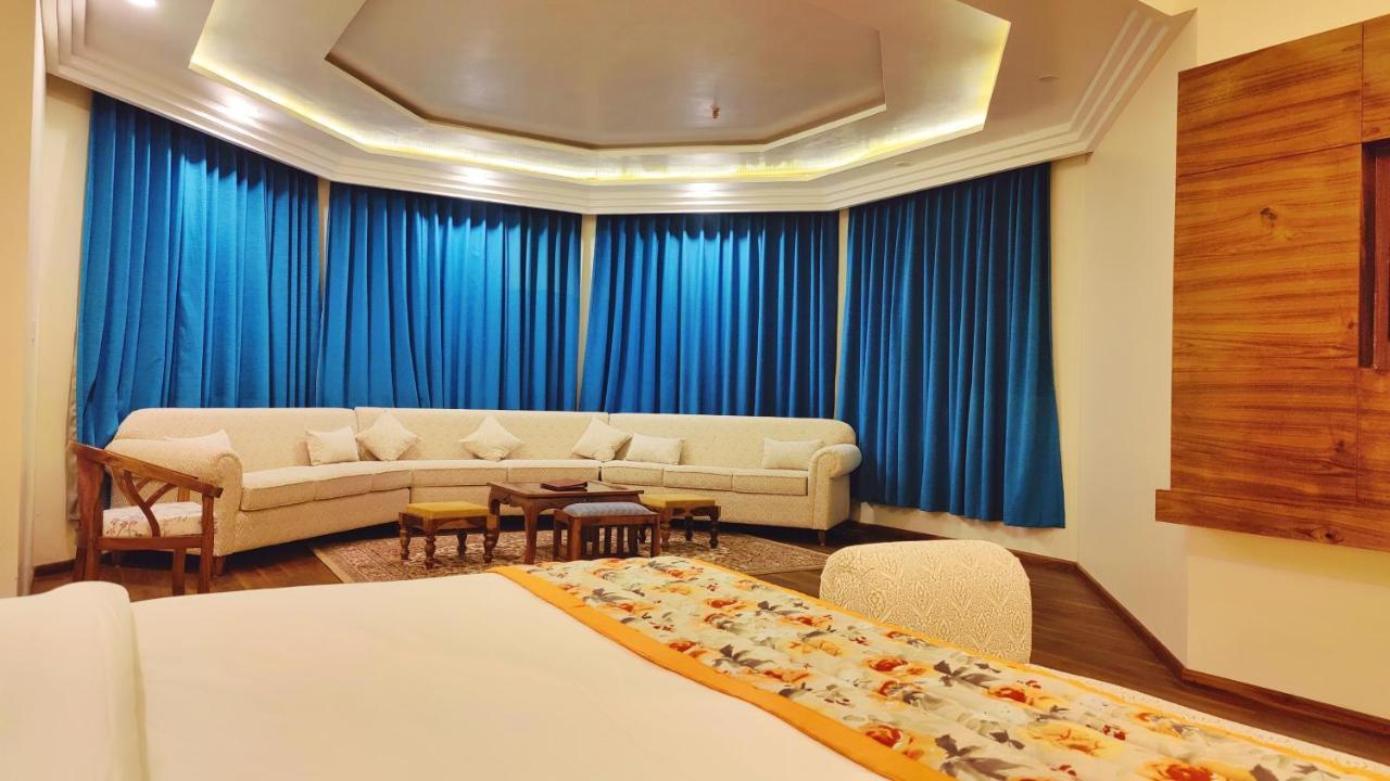 Hotel Woodpark Шимла Екстериор снимка