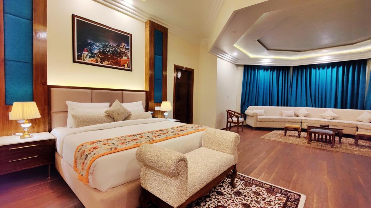 Hotel Woodpark Шимла Екстериор снимка