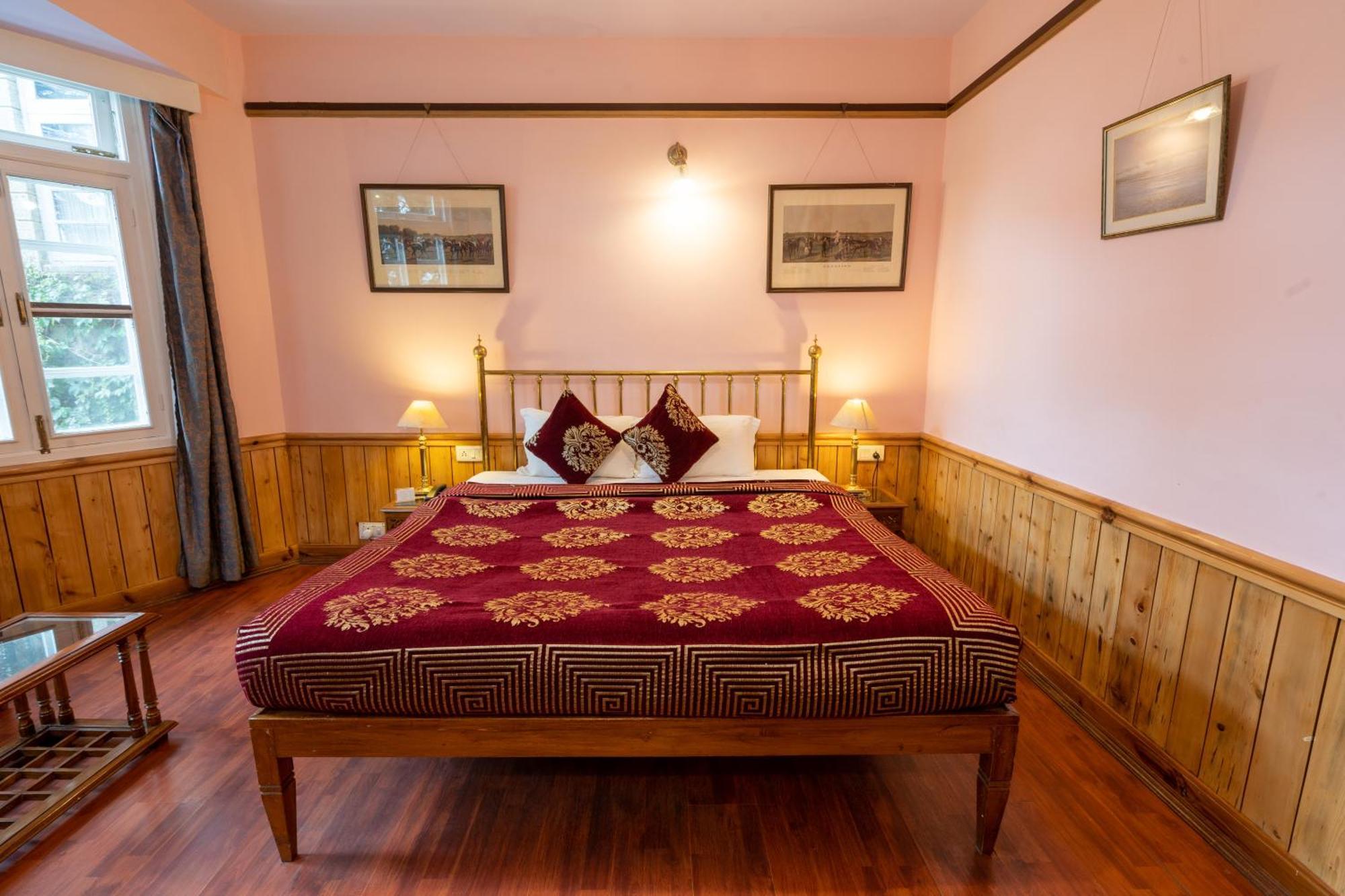 Hotel Woodpark Шимла Екстериор снимка