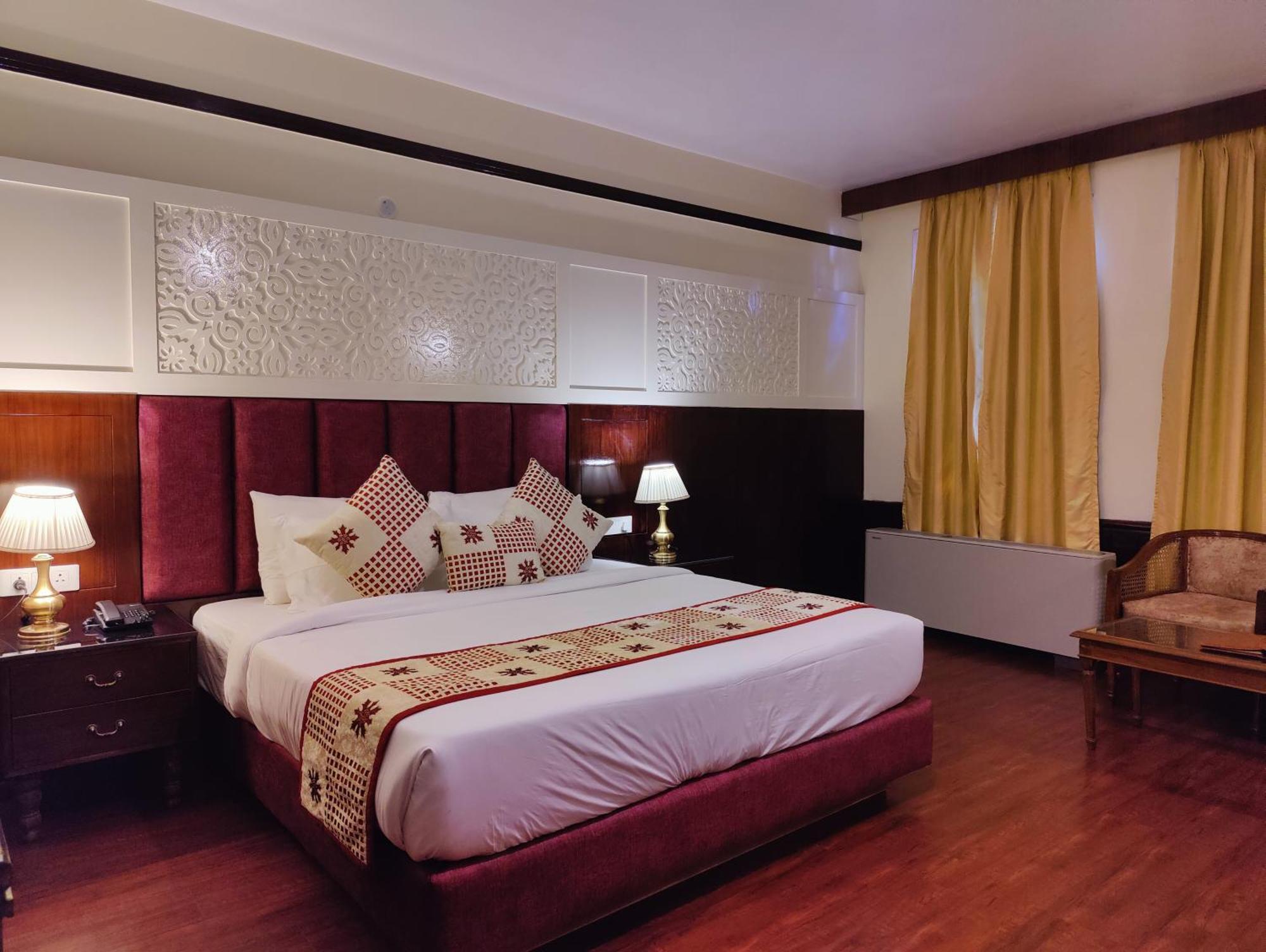 Hotel Woodpark Шимла Екстериор снимка