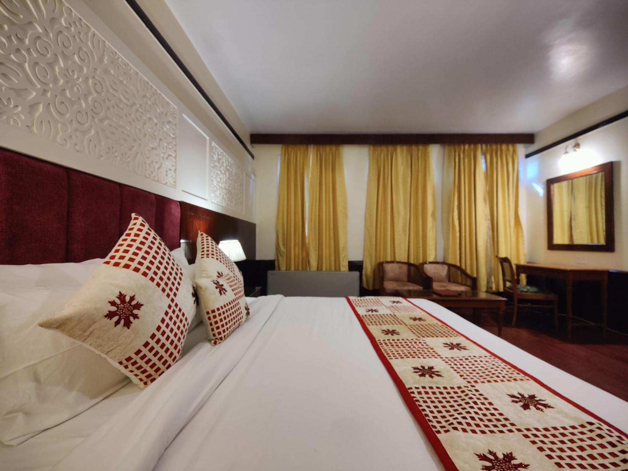 Hotel Woodpark Шимла Екстериор снимка